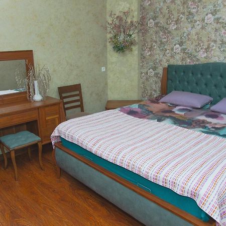 Mariamo'S Apartments 巴统 外观 照片
